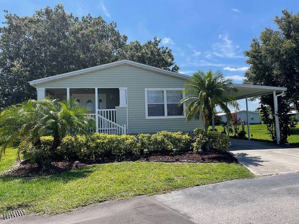 8100 Blue Marlin Way, Orlando FL 32822