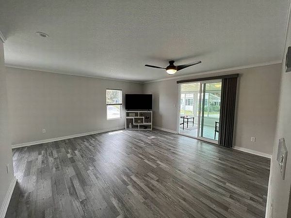 35945 Citrus Blvd , Grand Island FL 32735