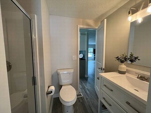 35945 Citrus Blvd , Grand Island FL 32735