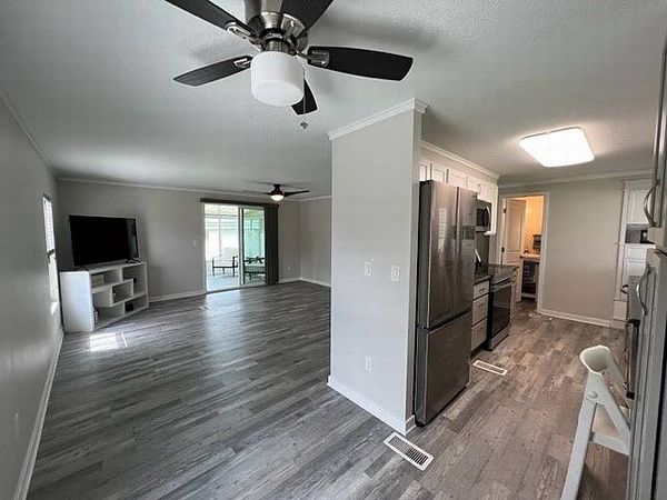35945 Citrus Blvd , Grand Island FL 32735