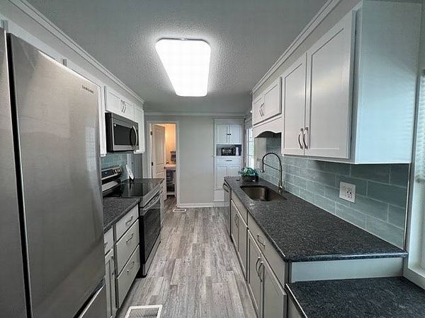 35945 Citrus Blvd , Grand Island FL 32735