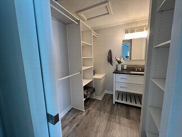 35945 Citrus Blvd , Grand Island FL 32735