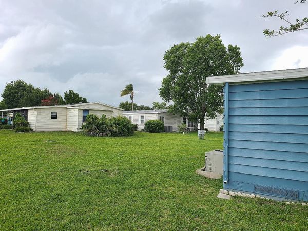 2264 Mariposa Ave, Port Orange FL 32129