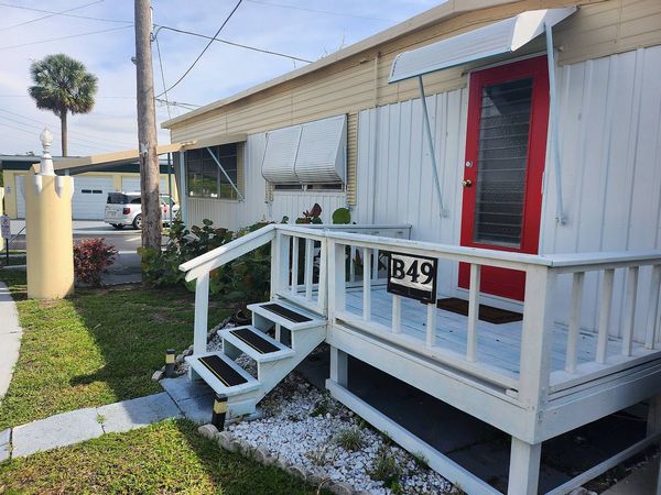 2000 N. Volusia Avenue, B49, Orange City FL 32763