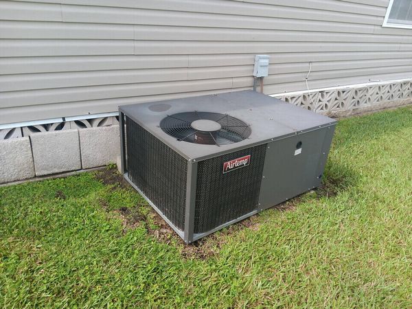 1756 Red Pine Ave., Kissimmee FL 34758