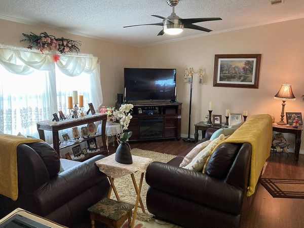 1756 Red Pine Ave., Kissimmee FL 34758
