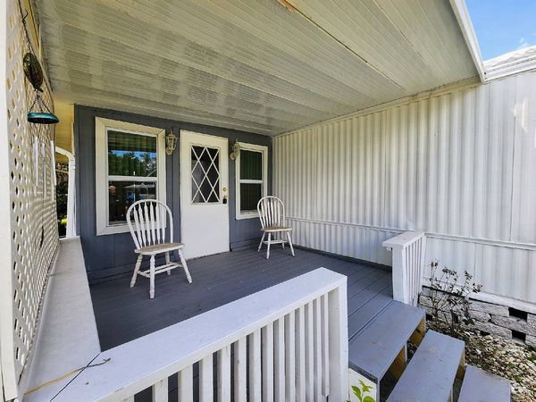 64 Rose Drive , Fruitland Park FL 34731