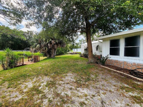 64 Rose Drive , Fruitland Park FL 34731