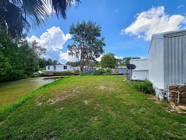 64 Rose Drive , Fruitland Park FL 34731
