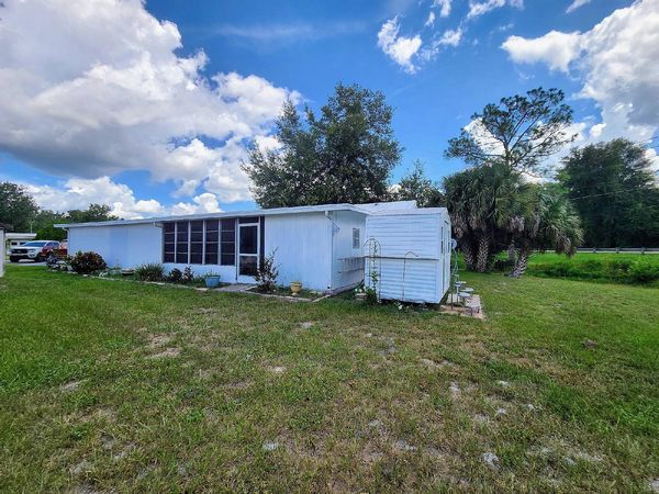 64 Rose Drive , Fruitland Park FL 34731