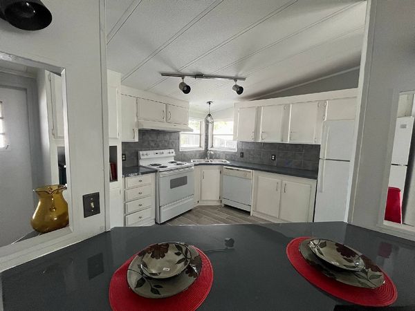 8854 Big Blue Ln., Orlando FL 32819