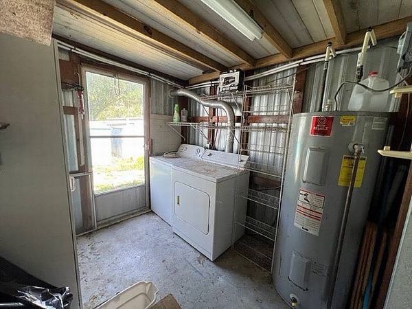 85 Holly Drive, Tavares FL 32778