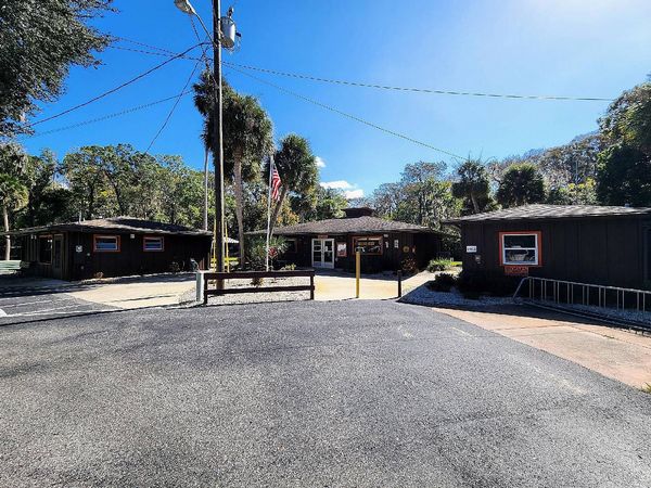 85 Holly Drive, Tavares FL 32778