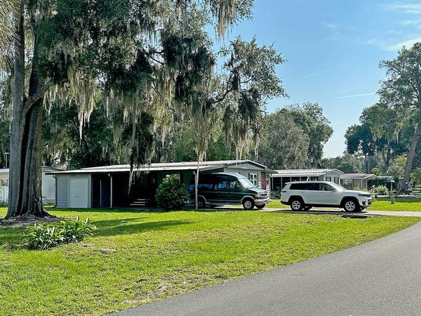 27 S Bobwhite Rd, Lot 37, Wildwood FL 34785