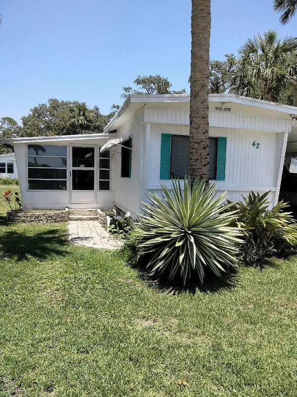 42 Royal Palm Cir, Port Orange FL 32127