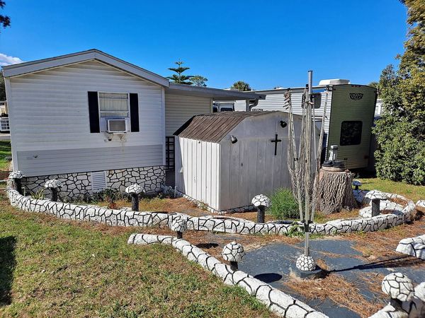 152 Maple Village St., Orange City FL 32763