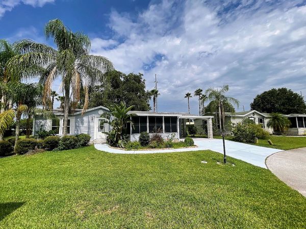 200 Bay Breeze Loop, Davenport FL 33897