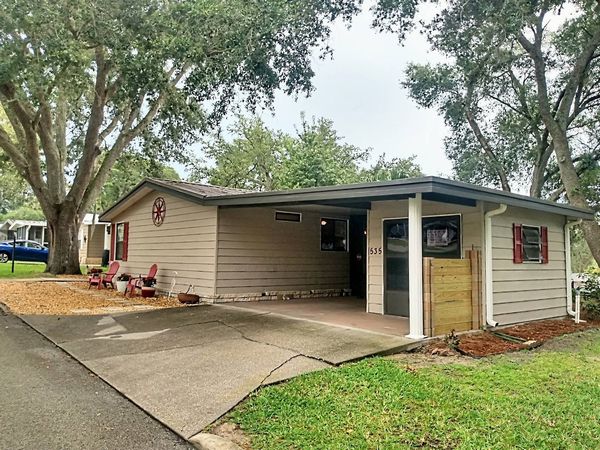 535 Spruce Dr, Lady Lake FL 32159