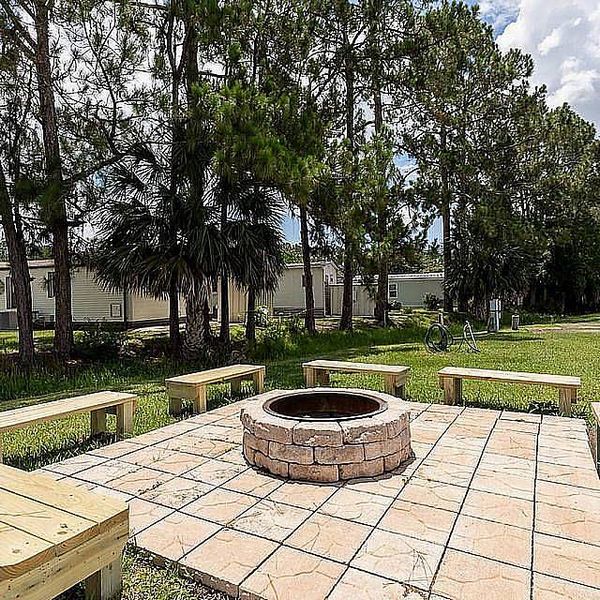 1101 Dolphin Lane , Eustis FL 32726