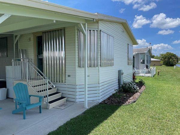 37 Nogales Way, Port St. Lucie FL 34952