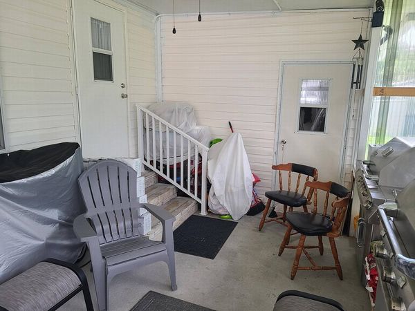 884 W Colonial Circle , Daytona Beach FL 32117