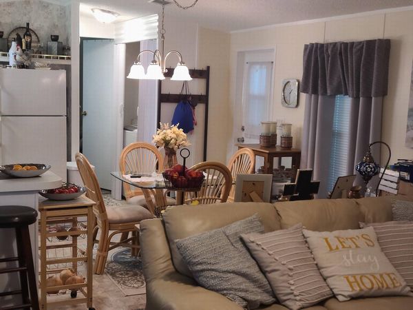 884 W Colonial Circle , Daytona Beach FL 32117