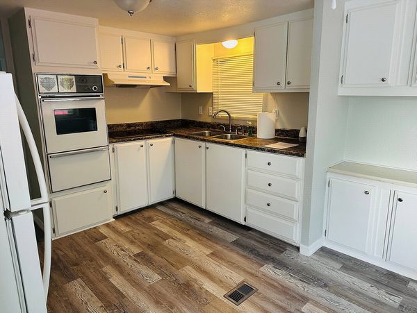 29 Twin Coach Ct., South Daytona FL 32119