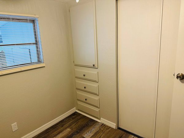 29 Twin Coach Ct., South Daytona FL 32119