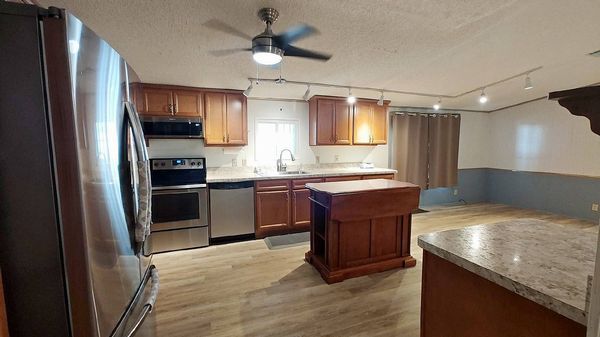 495 Honeysuckle Dr , Fruitland Park FL 34731