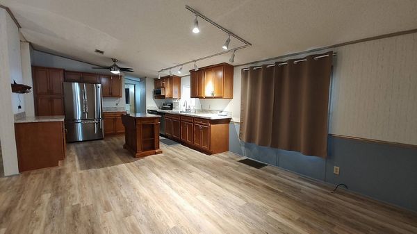 495 Honeysuckle Dr , Fruitland Park FL 34731