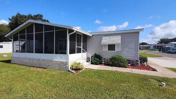 495 Honeysuckle Dr , Fruitland Park FL 34731