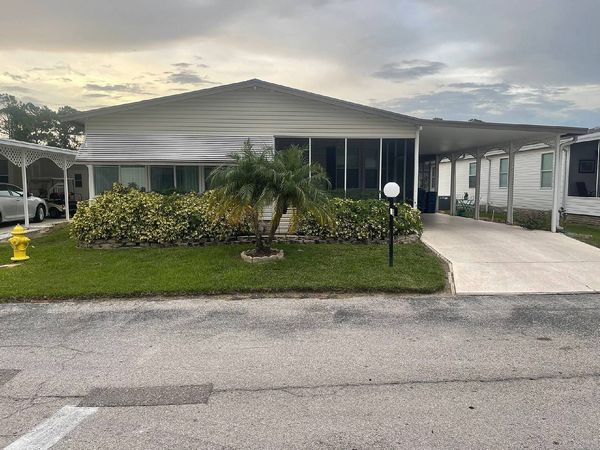 385 Plantation Landings Dr., Haines City FL 33844