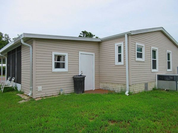 300 Cypress Square, Wildwood FL 34785