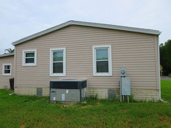 300 Cypress Square, Wildwood FL 34785