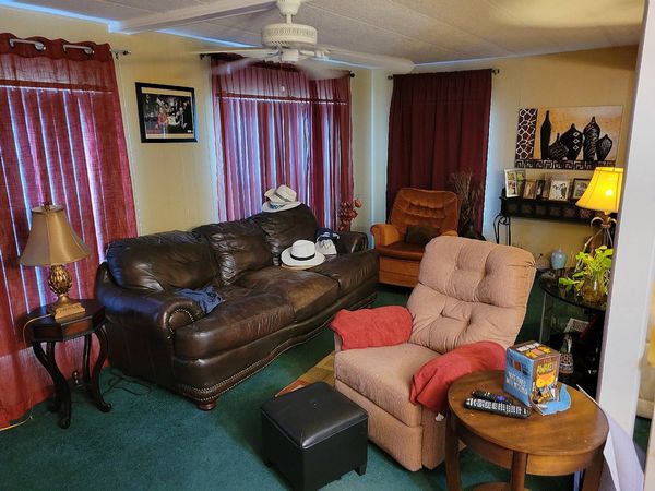 35 Las Palmas Dr., Edgewater FL 32132