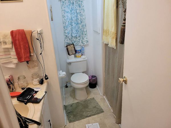 35 Las Palmas Dr., Edgewater FL 32132