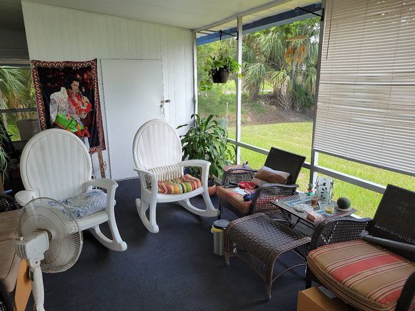 35 Las Palmas Dr., Edgewater FL 32132