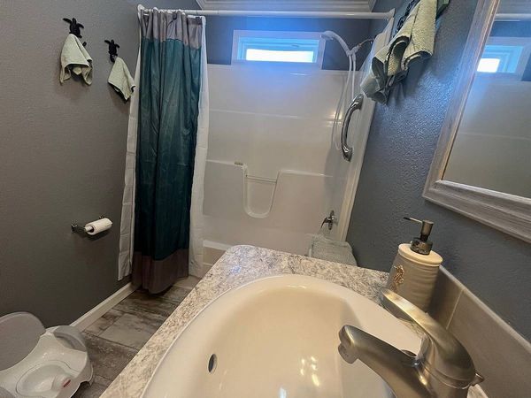 33 Newcastle Dr., Kissimmee FL 34746