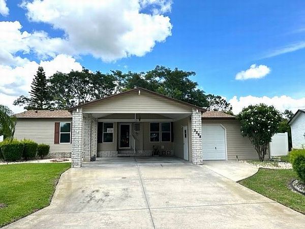2294 Woods And Water CT, Sebring FL 33872