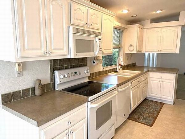 2294 Woods And Water CT, Sebring FL 33872