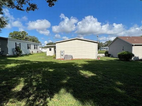 36034 Palm Breeze Lane, Grand Island FL 32735