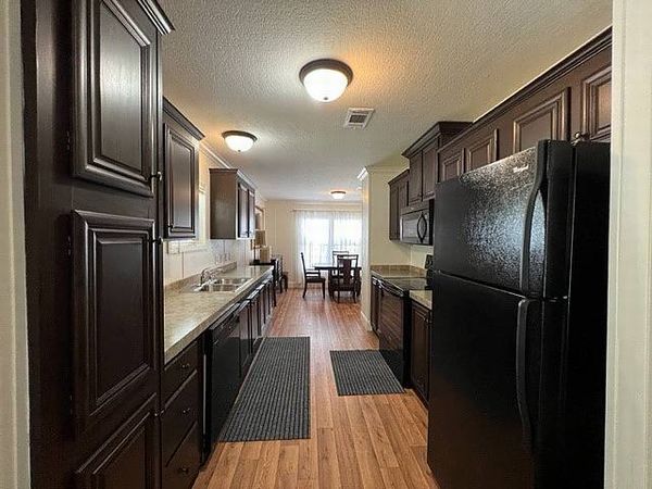 36034 Palm Breeze Lane, Grand Island FL 32735