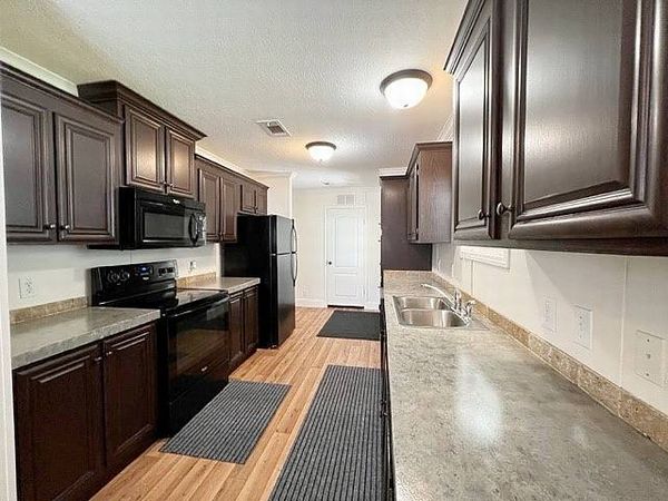 36034 Palm Breeze Lane, Grand Island FL 32735