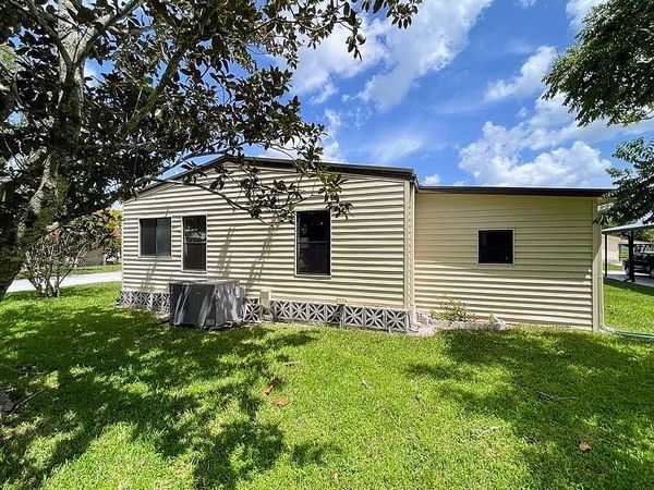 14226 Royal Tara Dr., Lot 822, Orlando FL 32826