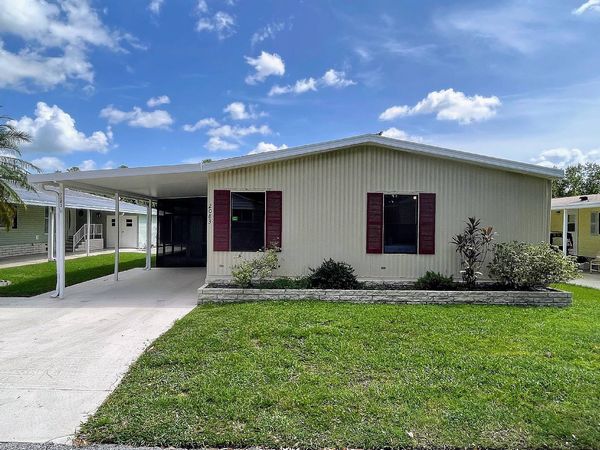 2083 Pebble Beach Blvd, Lot 706, Orlando FL 32826