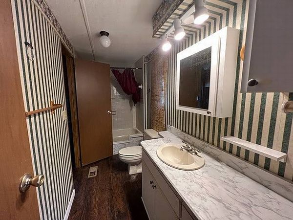1366 Laura St , Casselberry FL 32707