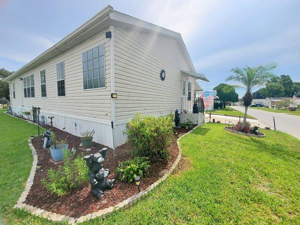 162 Hillsborough Ave , Sorrento FL 32776