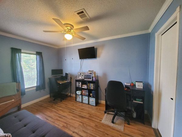 162 Hillsborough Ave , Sorrento FL 32776