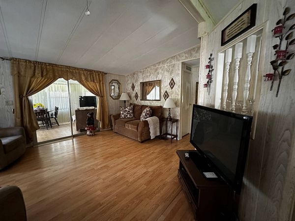 273 Countryside Dr, Orange City FL 32763