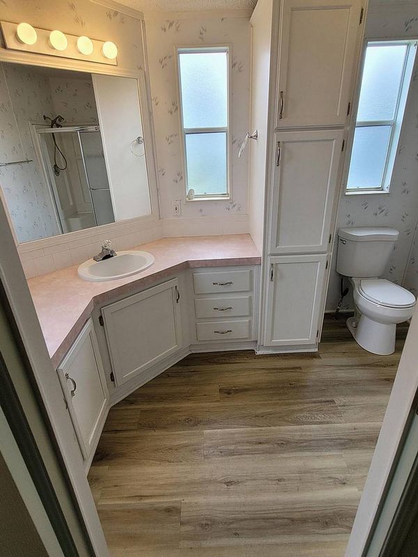 194 LA Gardinia , Edgewater FL 32141